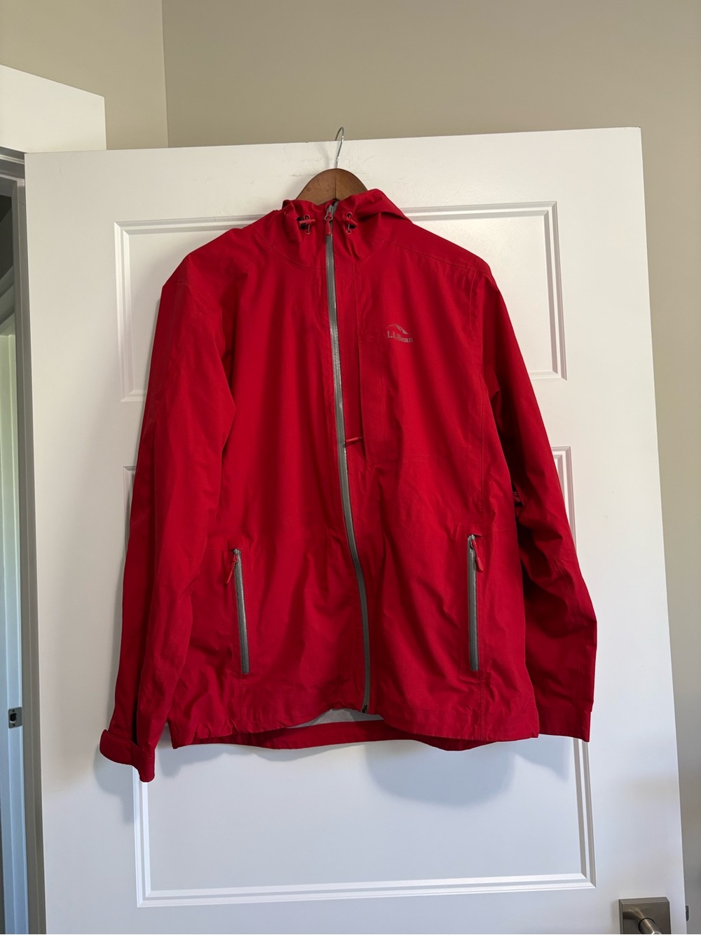 L.L.Bean Jacket Mens  Hood Water Resistant Shell Pit Zips Hiking Out sz M